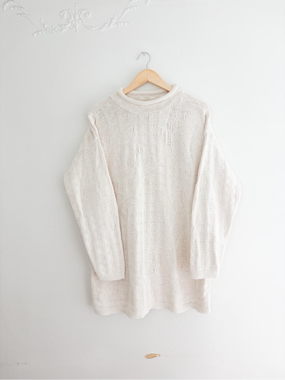 Vintage Patterned Cream Knit